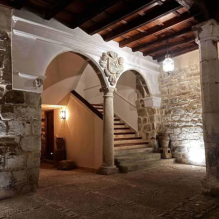 Casa Del Capitan Medina *